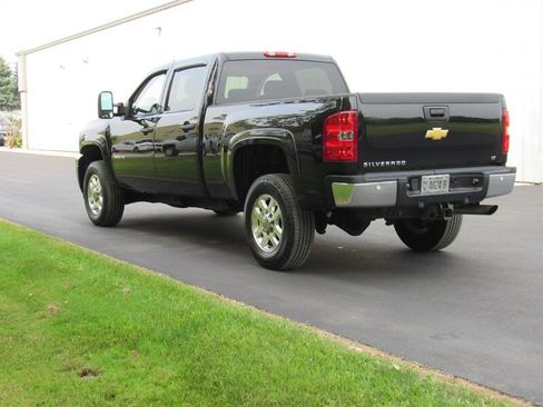 Used 2013 Chevrolet Silverado 2500 LT w/ Interior Plus Package AWD/4WD image 5