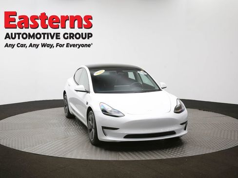 Used 2023 Tesla Model 3 Standard Range image 49