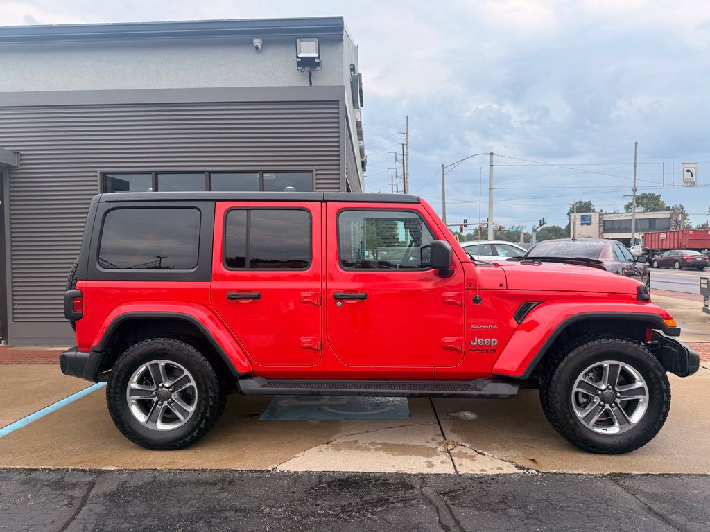Used 2018 Jeep Wrangler Unlimited Sahara AWD/4WD image 5