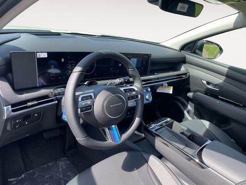 New 2026 Hyundai Tucson Limited image 9