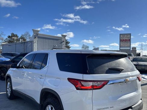 Used 2019 Chevrolet Traverse LS image 7