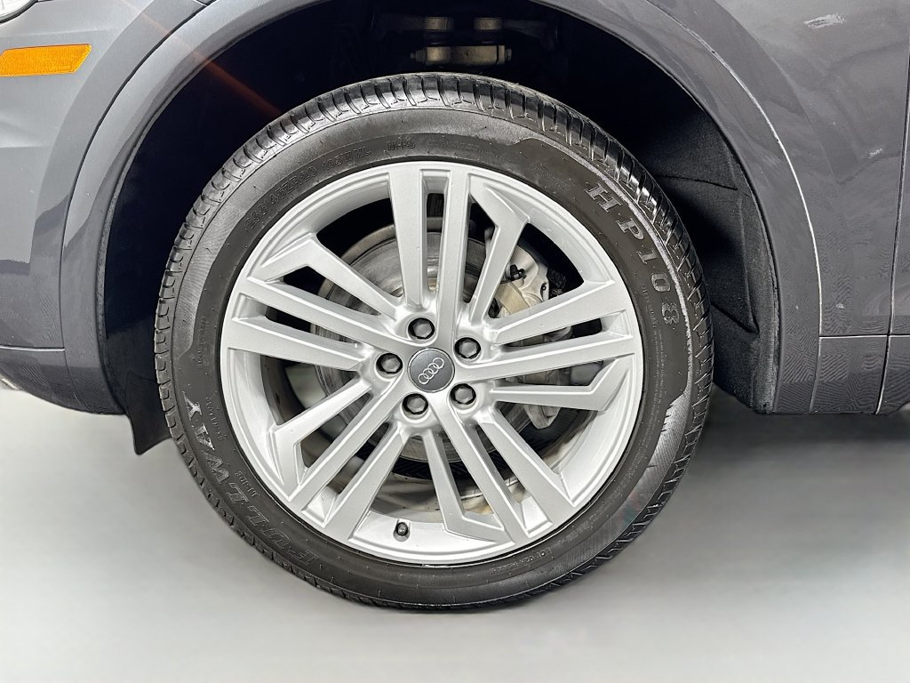 Used 2019 Audi Q5 2.0T Premium Plus w/ Premium Plus Package AWD/4WD image 39