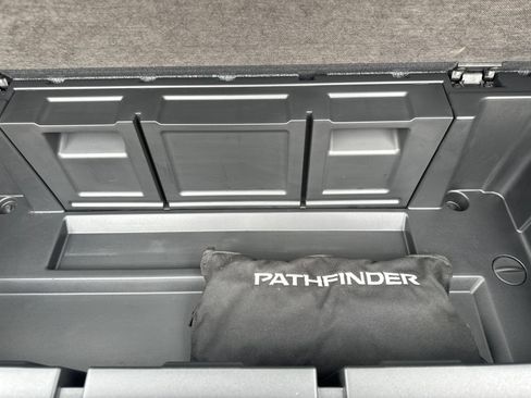 Used 2022 Nissan Pathfinder Platinum w/ Cargo Package AWD/4WD image 32