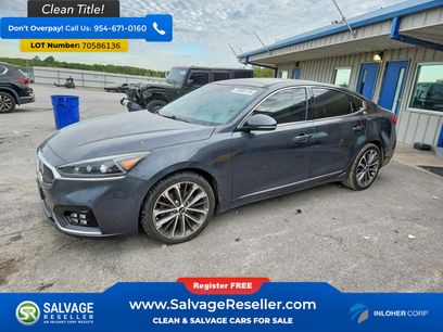 Used 2018 Kia Cadenza Technology