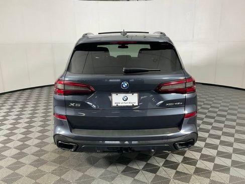 Used 2022 BMW X5 xDrive45e w/ M Sport Package AWD/4WD image 5