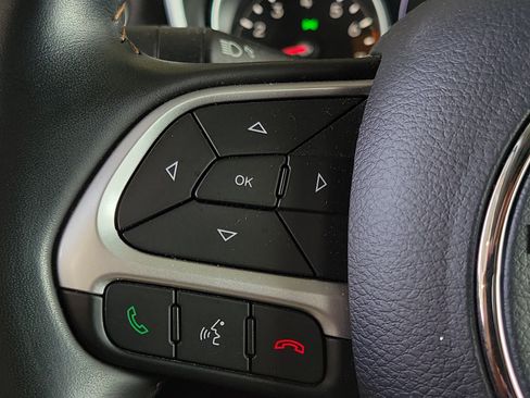 Certified 2020 Jeep Compass Latitude FWD image 23