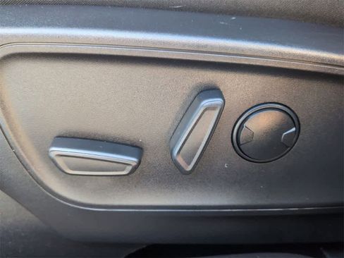 Used 2023 Ford Escape Active image 18