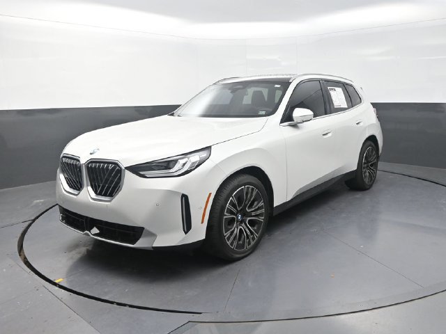 Used 2025 BMW X3 xDrive30i w/ Premium Package AWD/4WD image 6