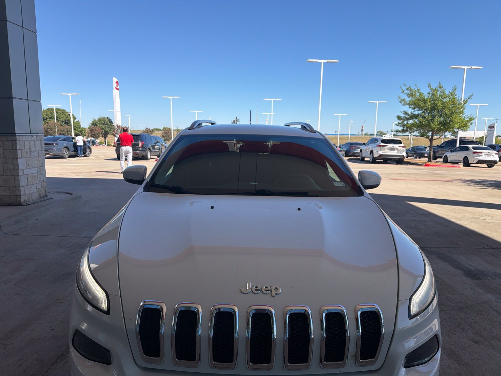 Used 2016 Jeep Cherokee Latitude w/ Safety/Convenience Group FWD image 26