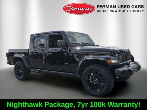 Used 2025 Jeep Gladiator Mojave AWD/4WD image 1