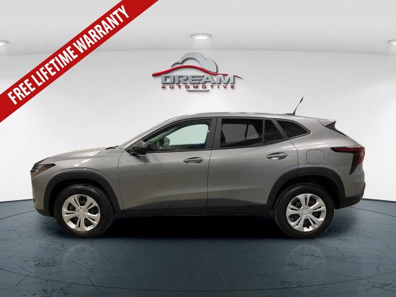 Used 2024 Chevrolet Trax LS FWD image 15