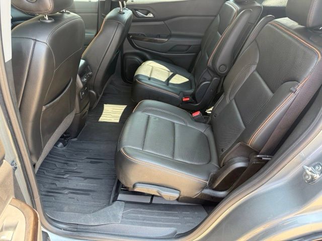 Used 2023 GMC Acadia AT4 w/ Technology Package AWD/4WD image 19