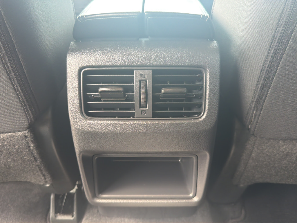 Certified 2025 Nissan Rogue S FWD image 29