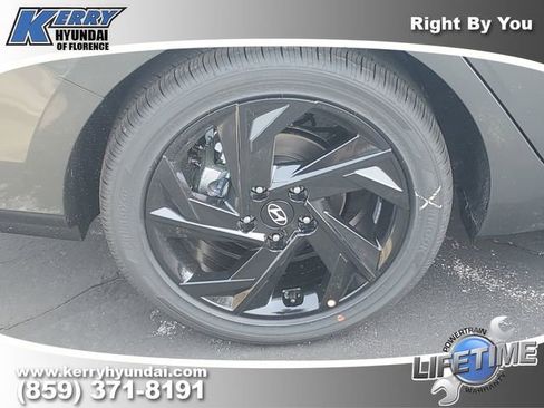 New 2026 Hyundai Elantra SEL Sport Premium w/ Cargo Package FWD image 5