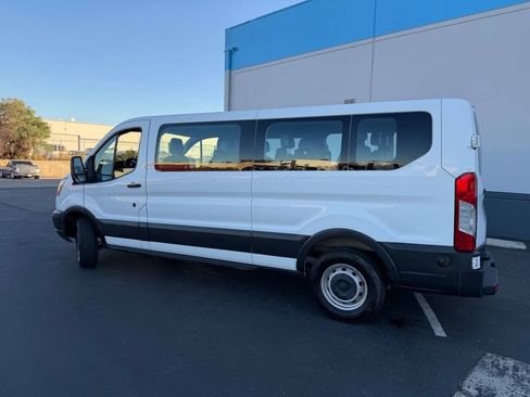 Used 2017 Ford Transit 350 XL RWD image 7