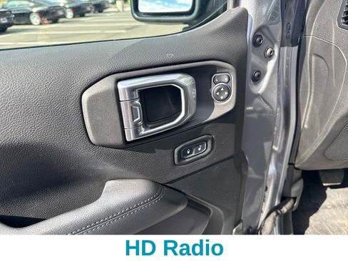 Used 2021 Jeep Wrangler Unlimited Sahara image 11