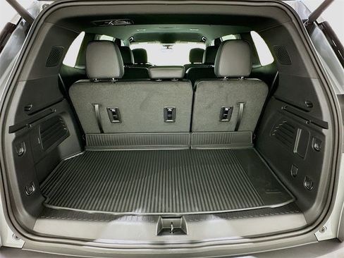 New 2026 GMC Acadia Elevation image 27