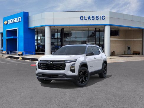 New 2026 Chevrolet Equinox LT w/ Convenience Package II image 8