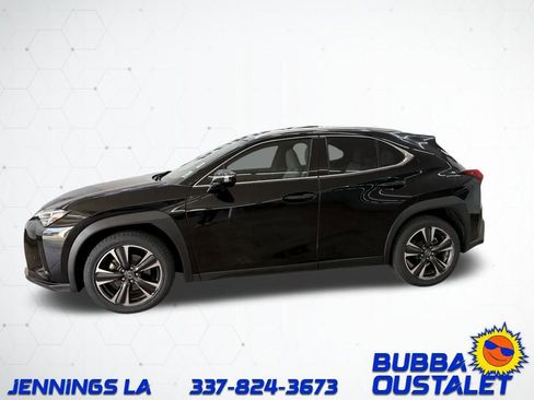 Used 2022 Lexus UX 200 image 2