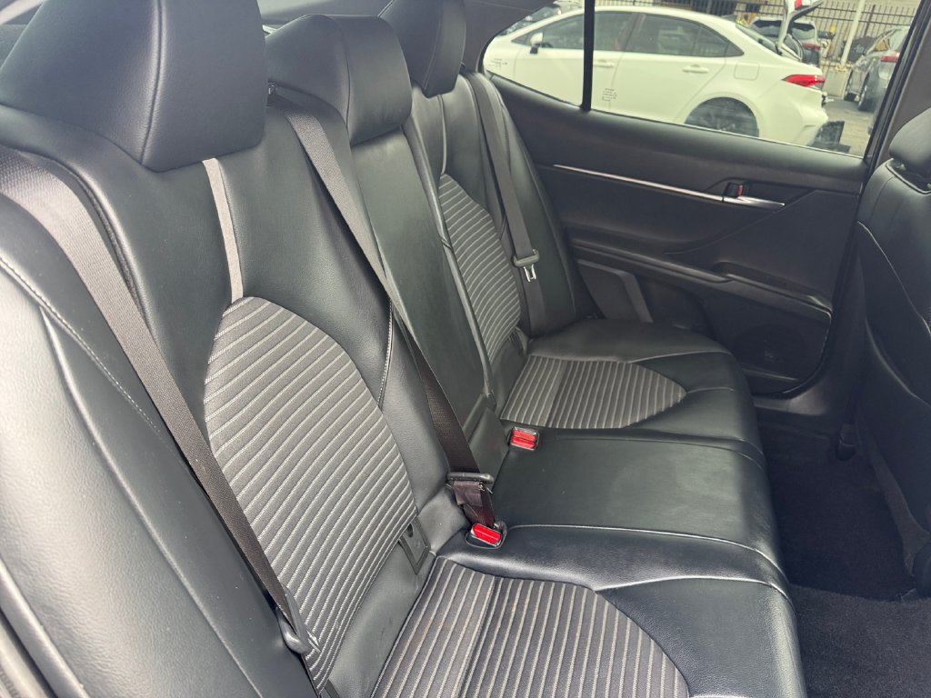 Certified 2022 Toyota Camry SE w/ Cold Weather Package FWD image 22