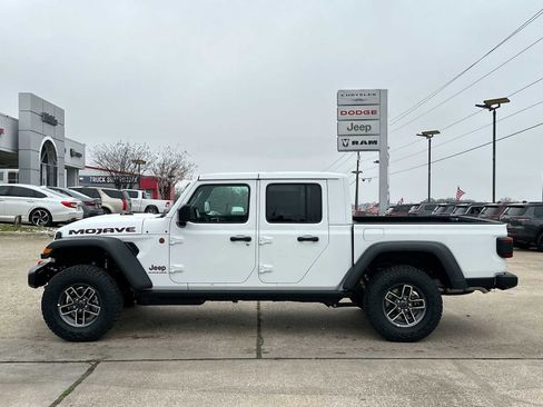 New 2026 Jeep Gladiator Mojave image 12