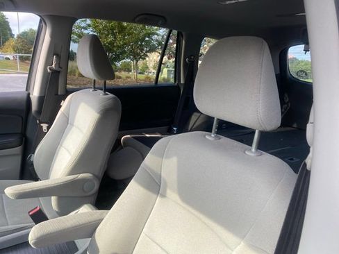 Used 2018 Honda Pilot LX image 7