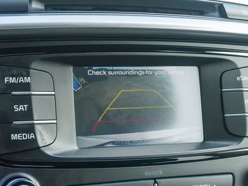 Used 2016 Kia Sorento FWD w/ LX Convenience Package image 21