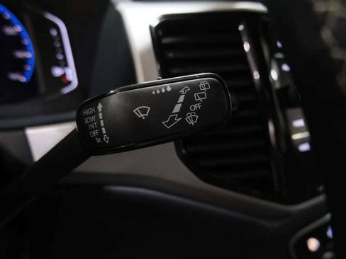 Used 2021 Volkswagen Atlas SEL Premium image 44