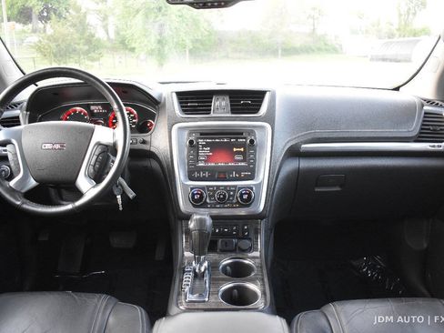Used 2015 GMC Acadia SLT w/ Technology Package AWD/4WD image 18