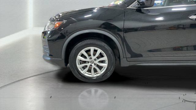 Used 2020 Nissan Rogue SV AWD/4WD image 26