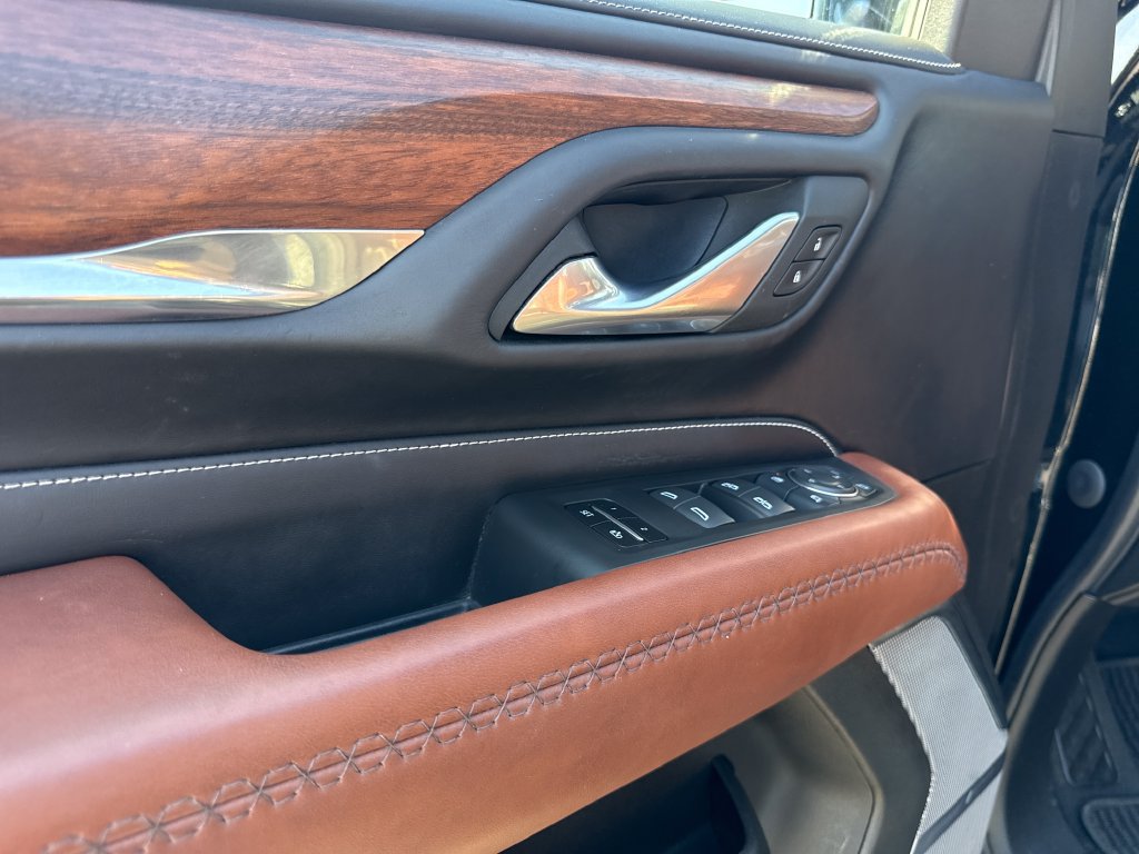 Certified 2023 GMC Yukon XL Denali Ultimate AWD/4WD image 16