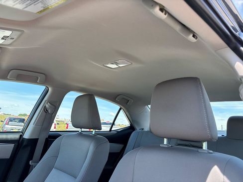 Used 2016 Toyota Corolla LE FWD image 18