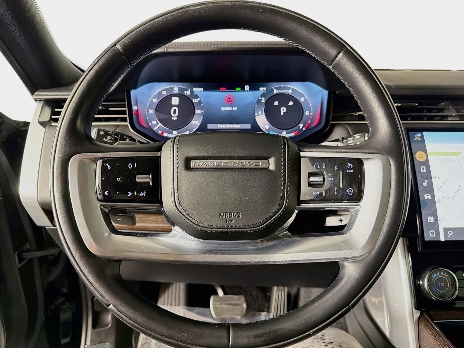 Used 2023 Land Rover Range Rover Long Wheelbase SE AWD/4WD image 11