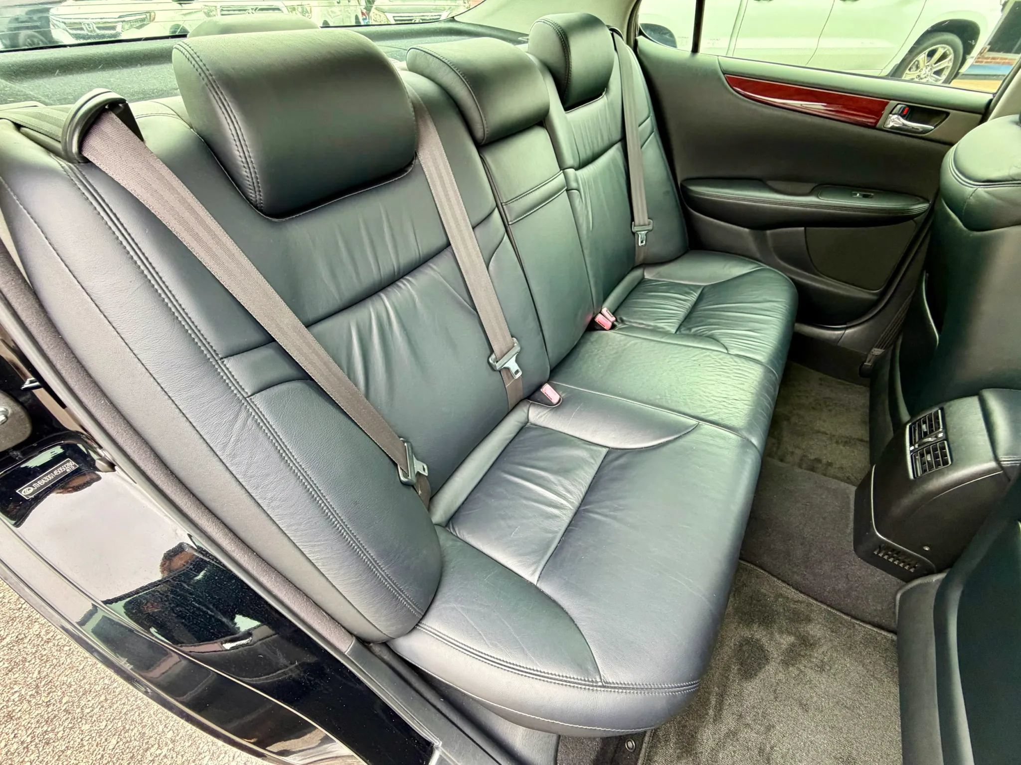 Used 2004 Lexus ES 330 FWD image 10