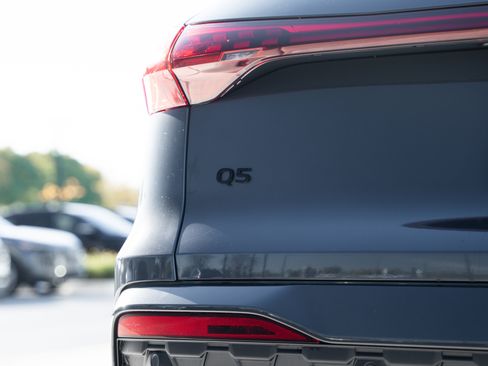 New 2025 Audi Q5 Premium Plus image 27