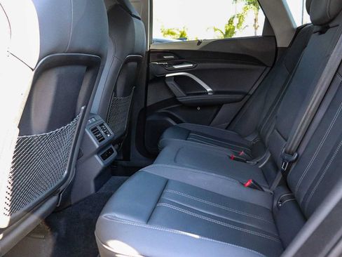 Used 2025 Audi Q5 Premium w/ Premium Plus AWD/4WD image 19