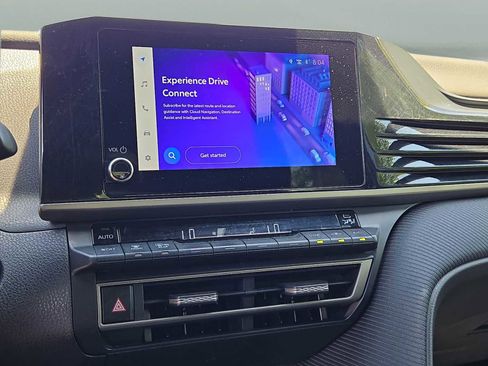 Used 2025 Toyota Camry SE image 24