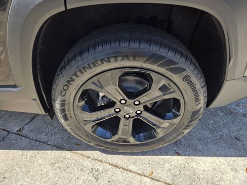 New 2026 Chevrolet Equinox LT w/ Convenience Package II image 17