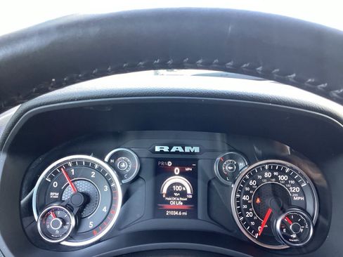 Used 2024 RAM 2500 Big Horn AWD/4WD image 9