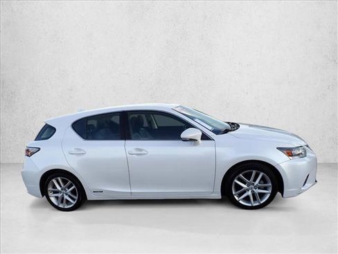 Used 2016 Lexus CT 200h image 5