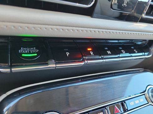 Used 2023 Lincoln Nautilus AWD w/ Premium Package image 24