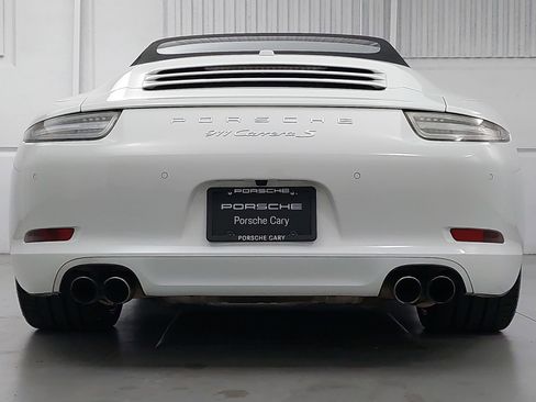 Certified 2016 Porsche 911 Carrera S image 6