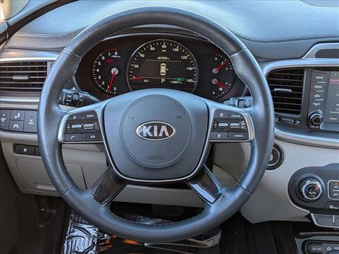 Used 2019 Kia Sorento EX w/ EX Touring Package image 15