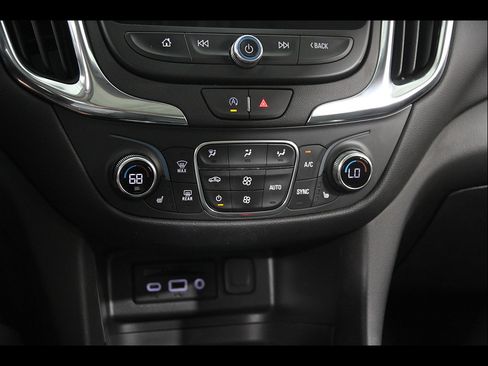 Used 2023 Chevrolet Equinox LT FWD image 14