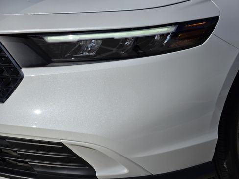Certified 2024 Honda Accord EX image 29