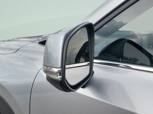 Certified 2024 Toyota Grand Highlander AWD image 11