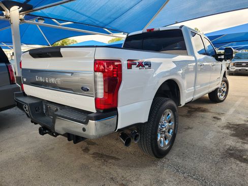 Used 2018 Ford F250 King Ranch w/ King Ranch Ultimate Package AWD/4WD image 4