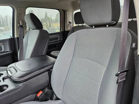 Used 2023 RAM 1500 Classic SLT AWD/4WD image 21