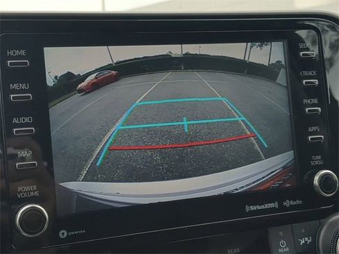 Certified 2021 Toyota Highlander XLE image 21