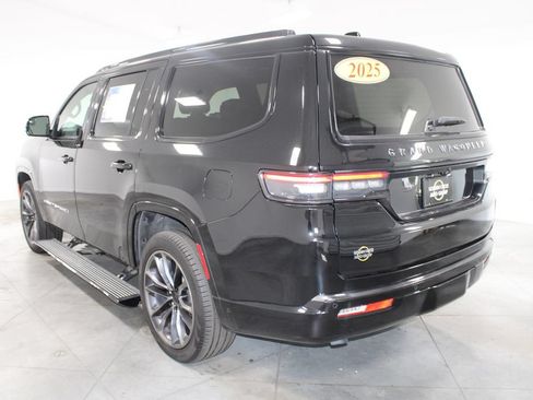 Used 2025 Jeep Grand Wagoneer Series II Obsidian w/ Quick Order Packagew 28T AWD/4WD image 7